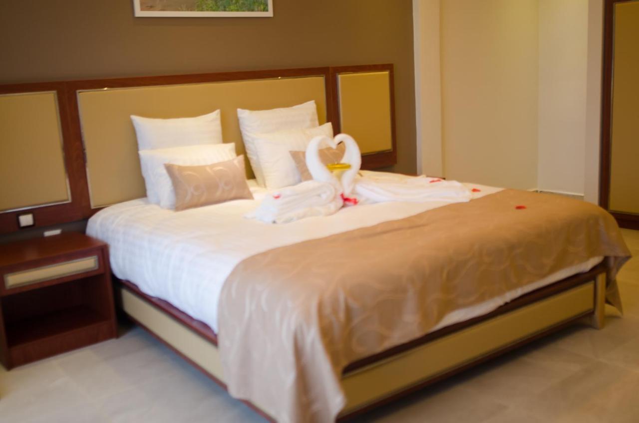 Hotel Menabe'L Antsirabe Εξωτερικό φωτογραφία