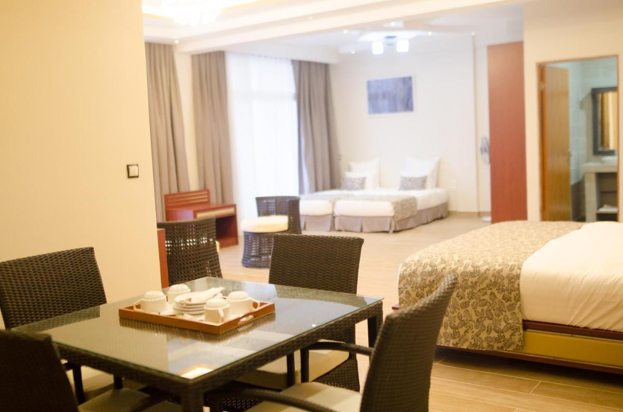 Hotel Menabe'L Antsirabe Εξωτερικό φωτογραφία