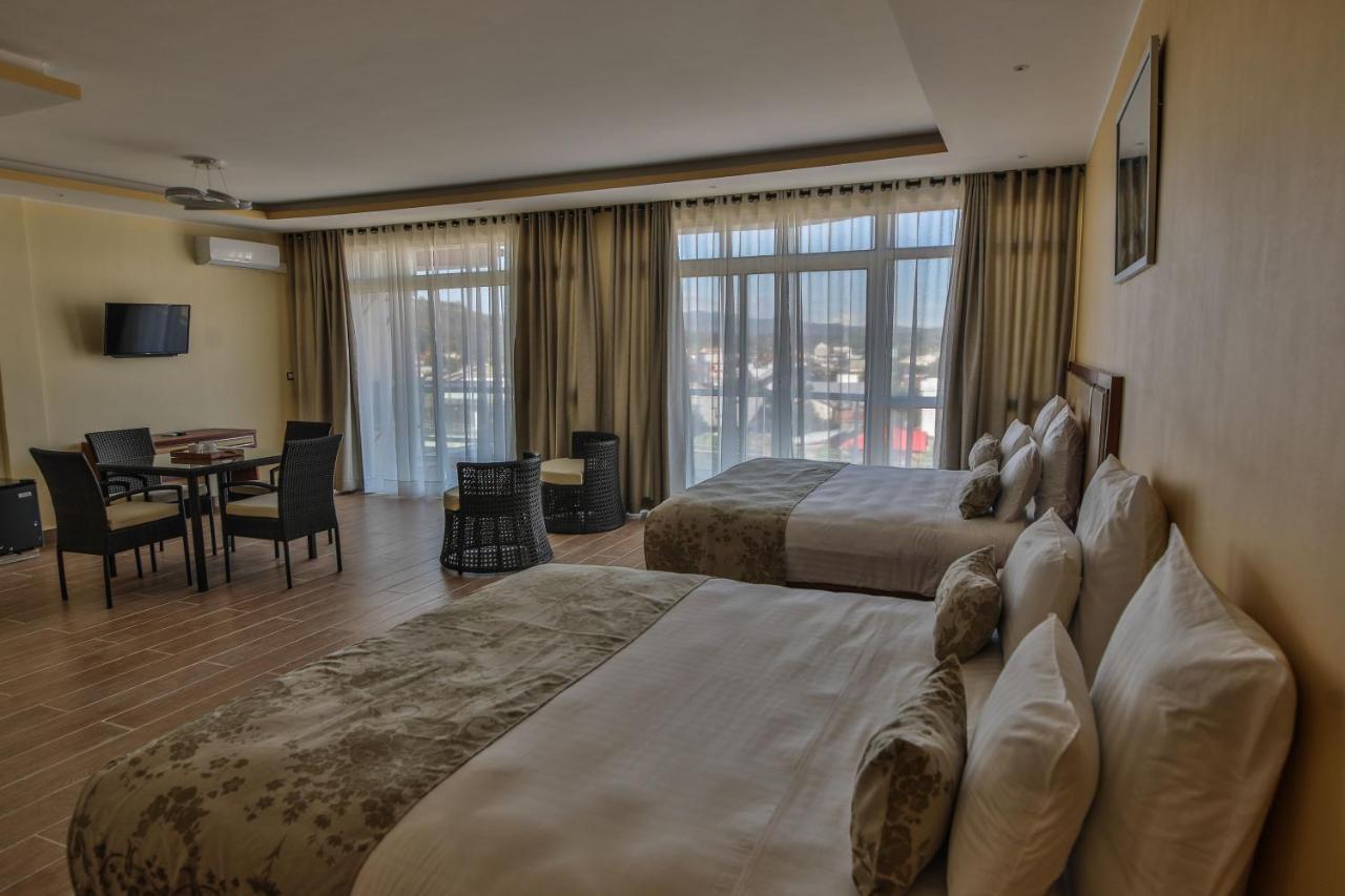 Hotel Menabe'L Antsirabe Εξωτερικό φωτογραφία